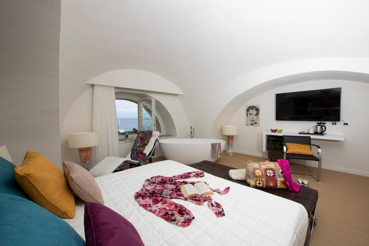 Palazzo Ferraioli - Hotel & Wellness Atrani Bagian luar foto